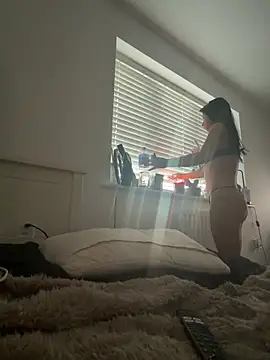 Snapshot of Bethrae25 chatting on February 24, 2026, 5:44 pm Bethrae25 online show from February 24, 2026, 5:44 pm