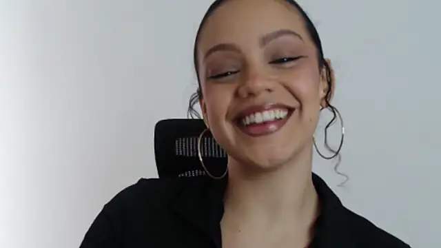 goddessvenus444 online show from February 23, 2026, 4:04 pm