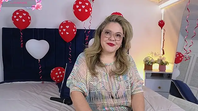 NatashaBlade  online show from February 26, 2026, 12:15 pm