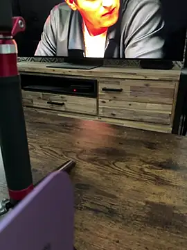 Snapshot of Mylene75 chatting on February 10, 2026, 10:58 pm Mylene75 online show from February 10, 2026, 10:58 pm