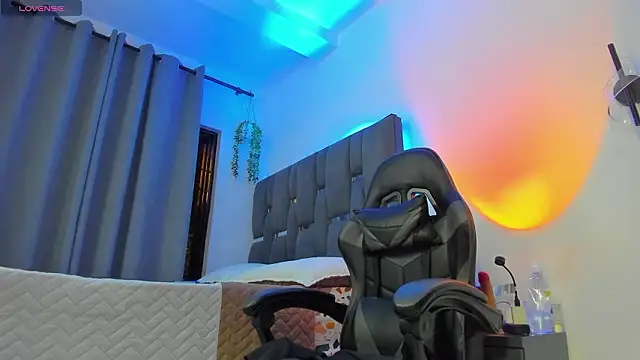 noah corvelle online show from February 13, 2026, 5:14 am