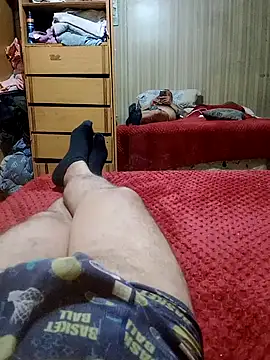 Snapshot of Crislechero_ chatting on November 11, 2025, 6:35 am Crislechero online show from November 11, 2025, 6:35 am