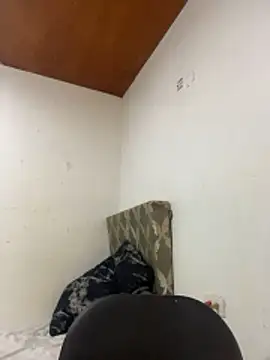 miapasitaa online show from January 18, 2026, 1:26 pm