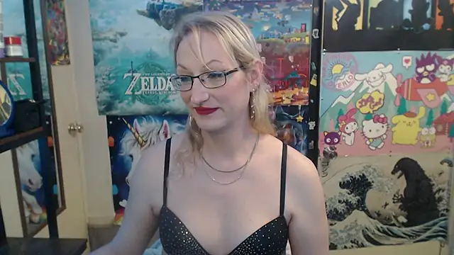 Savanah Banana  online show from February 22, 2026, 11:03 pm