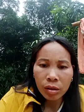 Snapshot of Ana_hoa chatting on February 24, 2026, 10:24 am Ana hoa online show from February 24, 2026, 10:24 am