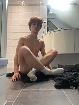 Snapshot of TeenNPlay chatting on November 14, 2025, 5:39 am TeenNPlay online show from November 14, 2025, 5:39 am