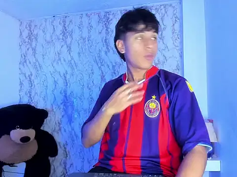 Valentino Lane online show from February 15, 2026, 2:41 am