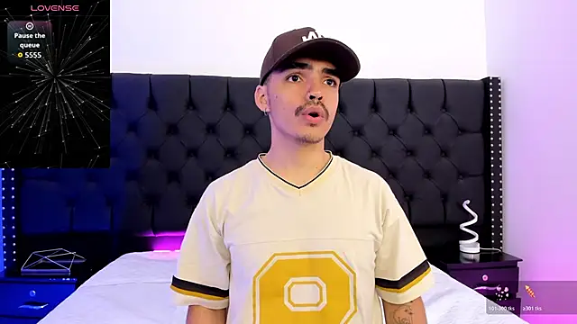 Snapshot of NicoKingg_ chatting on January 14, 2026, 2:33 pm NicoKingg online show from January 14, 2026, 2:33 pm