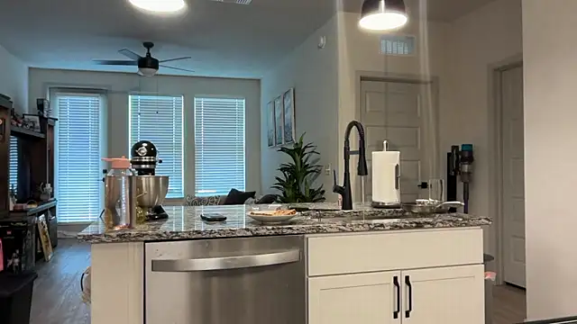 Snapshot of RosieCheeks_ chatting on February 26, 2026, 5:45 pm RosieCheeks online show from February 26, 2026, 5:45 pm