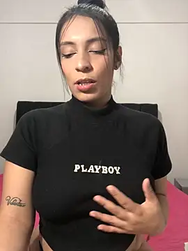 Snapshot of Vianca_Costt chatting on February 6, 2026, 3:44 am Vianca Costt online show from February 6, 2026, 3:44 am