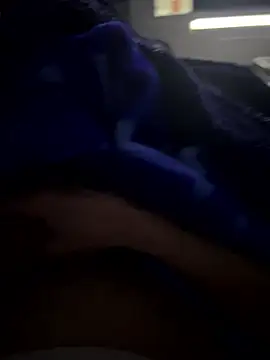 groschibre40100 online show from January 9, 2026, 1:52 am