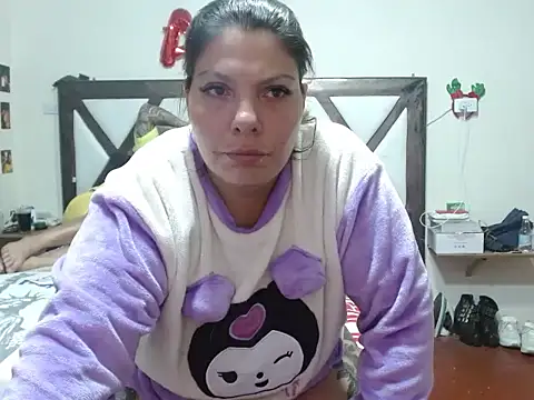 Snapshot of kendraandtommy chatting on November 21, 2025, 3:49 am kendraandtommy online show from November 21, 2025, 3:49 am