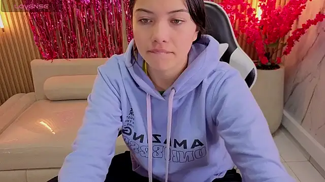 Snapshot of venus_velvet_tp chatting on February 25, 2026, 12:26 pm venus velvet tp online show from February 25, 2026, 12:26 pm