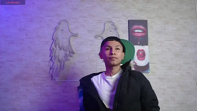 axel milo kairo and noa online show from February 5, 2026, 4:55 pm