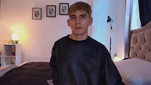 Snapshot of estebanperez_26 chatting on January 10, 2026, 1:35 pm estebanperez 26 online show from January 10, 2026, 1:35 pm