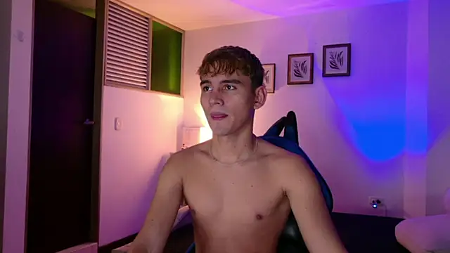 Snapshot of estebanperez_26 chatting on February 23, 2026, 10:56 am estebanperez 26 online show from February 23, 2026, 10:56 am