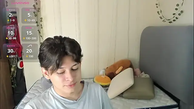 Felix kitty online show from February 20, 2026, 7:03 pm