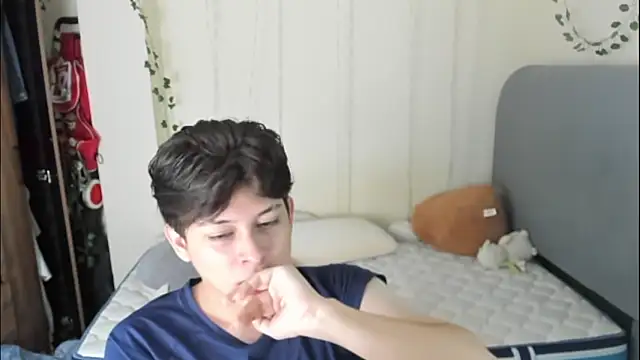 Felix kitty online show from February 22, 2026, 7:12 pm