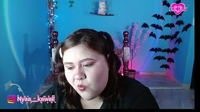 Snapshot of Nyaa_kawaii chatting on November 23, 2025, 6:41 pm Nyaa kawaii online show from November 23, 2025, 6:41 pm