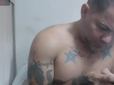 Snapshot of Alexander_Halls chatting on December 2, 2025, 5:52 pm Alexander Halls online show from December 2, 2025, 5:52 pm