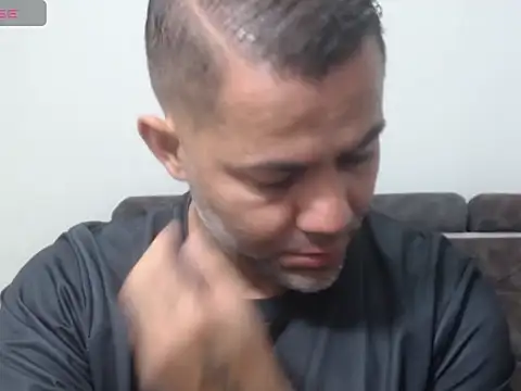 Snapshot of Alexander_Halls chatting on February 5, 2026, 3:05 pm Alexander Halls online show from February 5, 2026, 3:05 pm