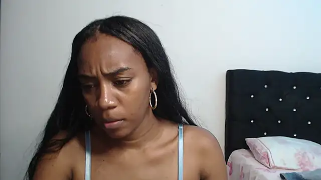 AishaOwens online show from November 27, 2025, 7:38 pm