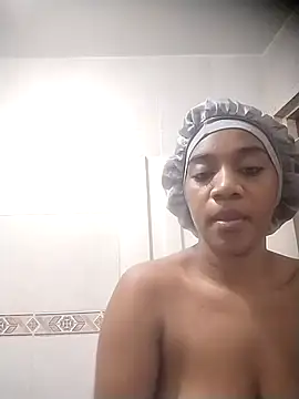 AishaOwens online show from December 19, 2025, 1:07 pm