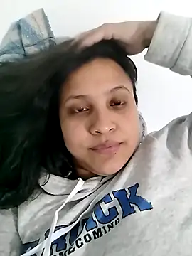 Snapshot of Little-rouse chatting on February 24, 2026, 10:30 pm Little-rouse online show from February 24, 2026, 10:30 pm