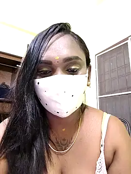 Snapshot of Dharshini98 chatting on February 5, 2026, 7:40 pm Dharshini98 online show from February 5, 2026, 7:40 pm