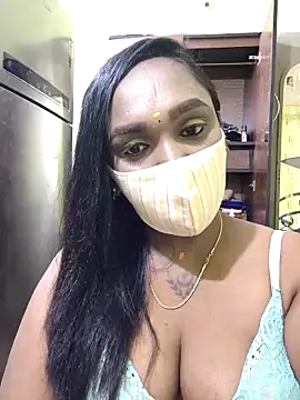 Snapshot of Dharshini98 chatting on February 25, 2026, 10:03 am Dharshini98 online show from February 25, 2026, 10:03 am