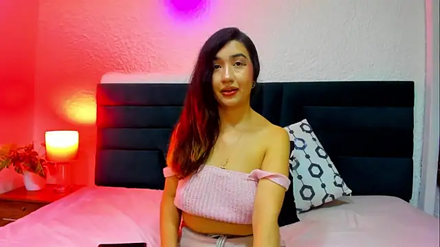 Snapshot of VictoriaRouge_ chatting on March 3, 2026, 4:18 am VictoriaRouge online show from March 3, 2026, 4:18 am