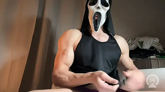 Luna MaskedMan online show from January 8, 2026, 11:07 pm