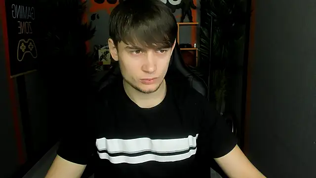 Snapshot of AlejandroEllias chatting on February 11, 2026, 5:45 am AlejandroEllias online show from February 11, 2026, 5:45 am