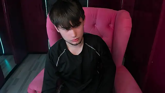 Snapshot of AlejandroEllias chatting on March 3, 2026, 10:21 am AlejandroEllias online show from March 3, 2026, 10:21 am