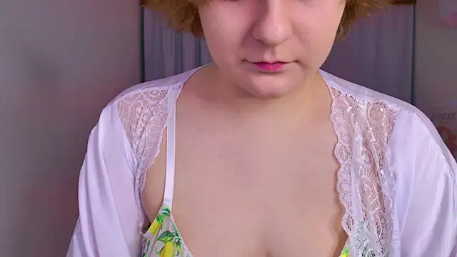 Snapshot of melissa___moore chatting on December 4, 2025, 6:12 am melissa moore online show from December 4, 2025, 6:12 am