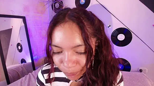 Snapshot of goddess_julieta chatting on December 19, 2025, 7:21 pm goddess julieta online show from December 19, 2025, 7:21 pm