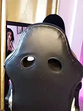 Emmyxxx online show from February 21, 2026, 6:14 am