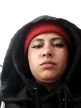 Emmyxxx online show from March 6, 2026, 4:42 am