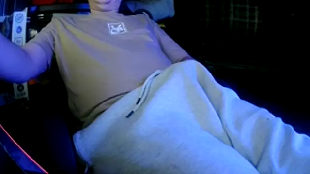 Bowerboi online show from December 14, 2025, 8:24 pm