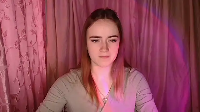 Illa May online show from December 14, 2025, 12:21 pm