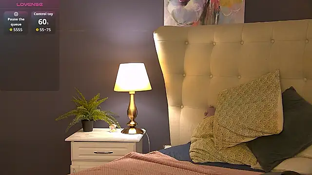 Snapshot of SeniGrandee chatting on February 3, 2026, 8:25 pm SeniGrandee online show from February 3, 2026, 8:25 pm