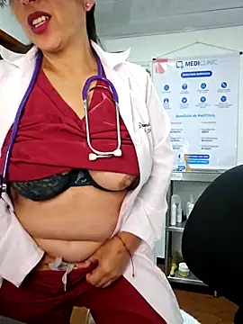 JustSamantha  online show from February 10, 2026, 11:58 am