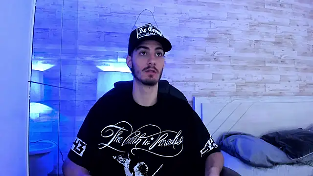 Emir Ozan  online show from January 6, 2026, 11:36 am