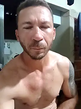 RobertoLuiz84 online show from February 22, 2026, 9:35 pm