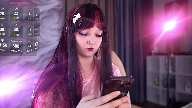 milanastars online show from February 15, 2026, 7:05 am