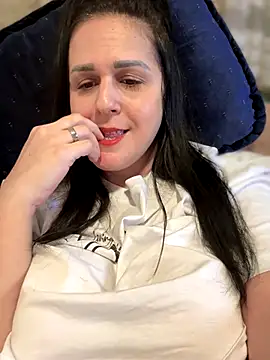 Snapshot of Mary_kansas_bbw chatting on January 7, 2026, 7:27 pm Mary kansas bbw online show from January 7, 2026, 7:27 pm