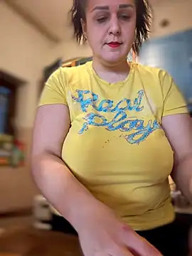 Snapshot of Mary_kansas_bbw chatting on March 1, 2026, 1:57 pm Mary kansas bbw online show from March 1, 2026, 1:57 pm