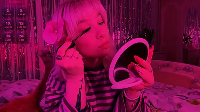 Snapshot of LolaDollyMur chatting on January 9, 2026, 7:15 pm LolaDollyMur online show from January 9, 2026, 7:15 pm