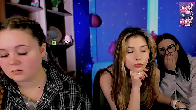 candy flossie1 online show from February 17, 2026, 7:53 pm