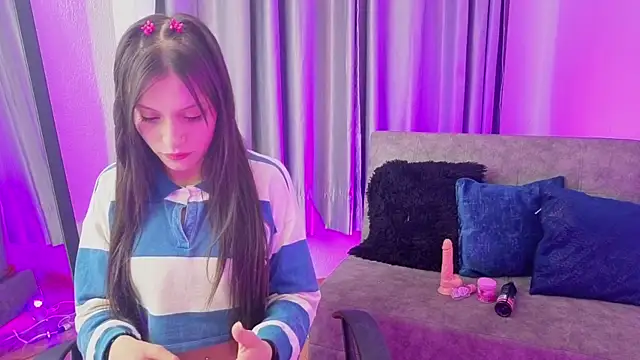 TiinaJonus  online show from February 28, 2026, 4:13 am